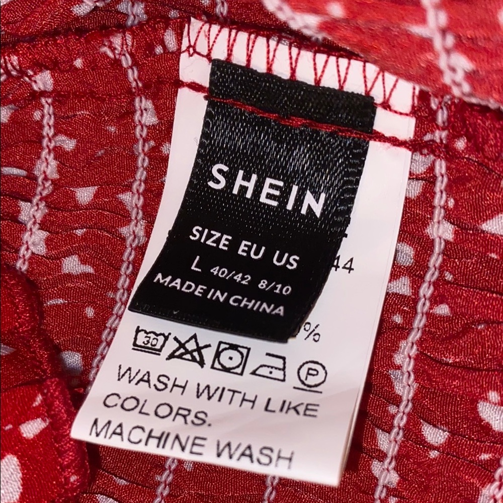 NWOT Red Smocked Crop Top - Picture 2 of 3